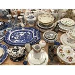 BLUE AND WHITE AND OTHER CERAMICS, THREE CLOCKS, WRISTWATCHES, KEYS, ETC