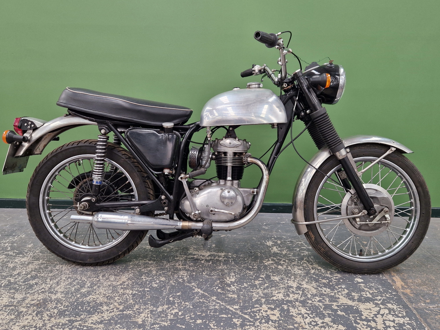 BSA C15- 250 CC MOTORCYCLE C. 1962. C/W V5