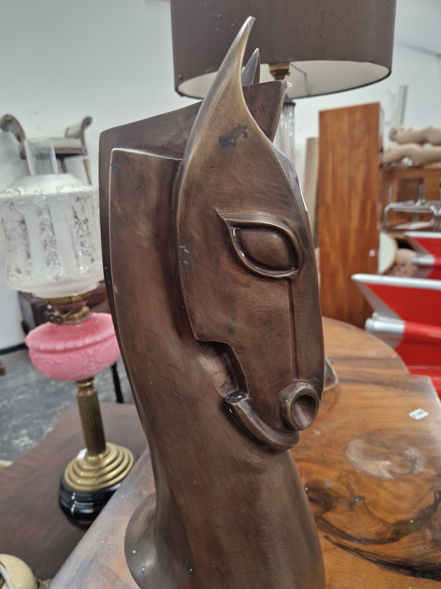 A SIGNED SCULPTED BRONZE HORSES HEAD - Image 2 of 4