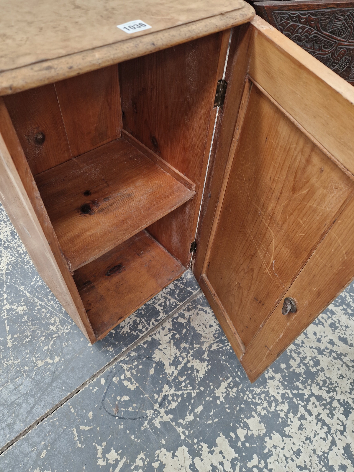 A PINE BEDSIDE CUPBOARD - Image 3 of 3