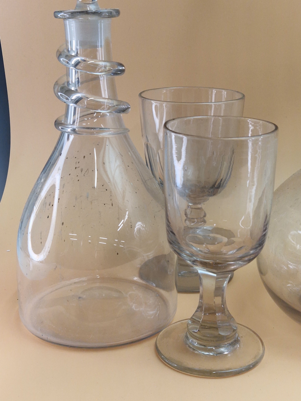 TWENTY RUMMER AND PUB TYPE GLASSES TOGETHER WITH TWO DECANTERS AND A CARAFE WITH A RUBY DOMED - Image 5 of 6