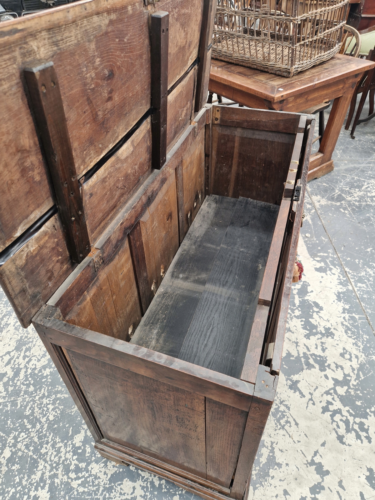 AN 18th C. OAK MULE CHEST LATER CONVERTED WITH A PULL DOWN THREE PANELLED FRONT OVER TWO DRAWERS, - Image 5 of 6