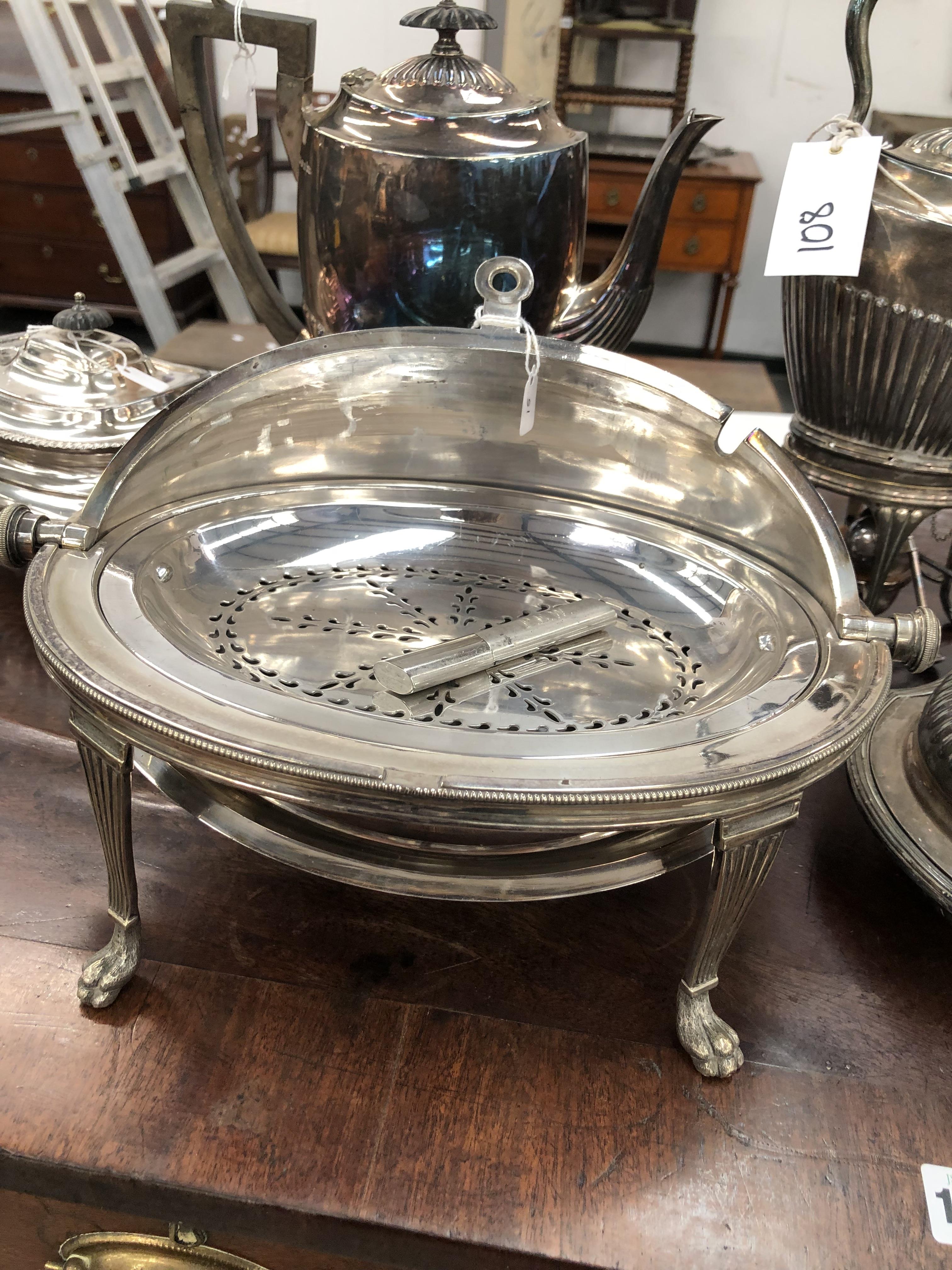 A COLLECTION OF ELKINGTON AND CO AND OTHER SILVER PLATED WARES TO INCLUDE A KETTLE AND BURNER STAND, - Image 6 of 6
