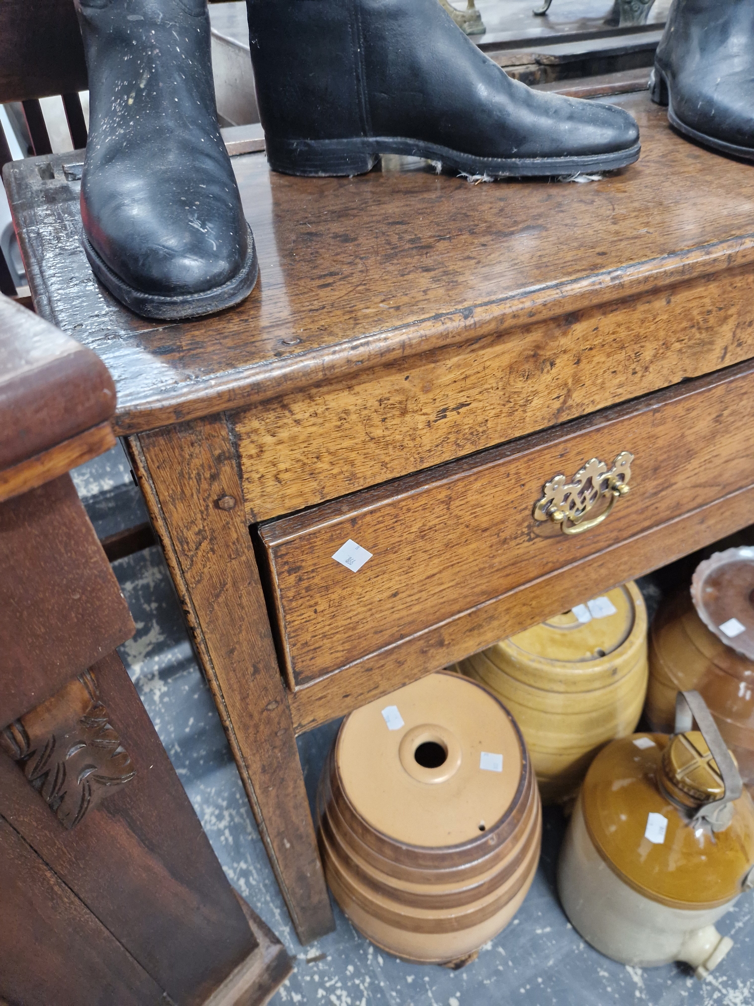 A 19th C. OAK DRESSER BASE WITH THREE DRAWERS ABOVE THE SQUARE SECTIONED LEGS. W 179 x D 46 x H - Image 2 of 7