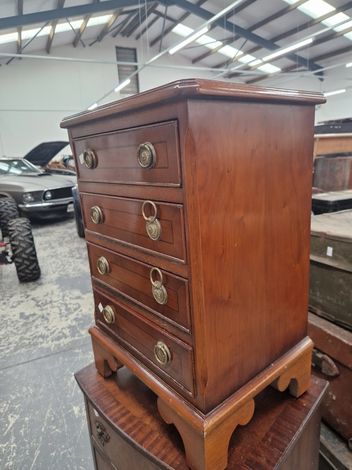 TWO 20th C. MAHOGANY CHESTS, ONE FLAT FRONTED WITH FOUR DRAWERS, THE OTHER BOW FRONTED AND WITH - Image 3 of 3