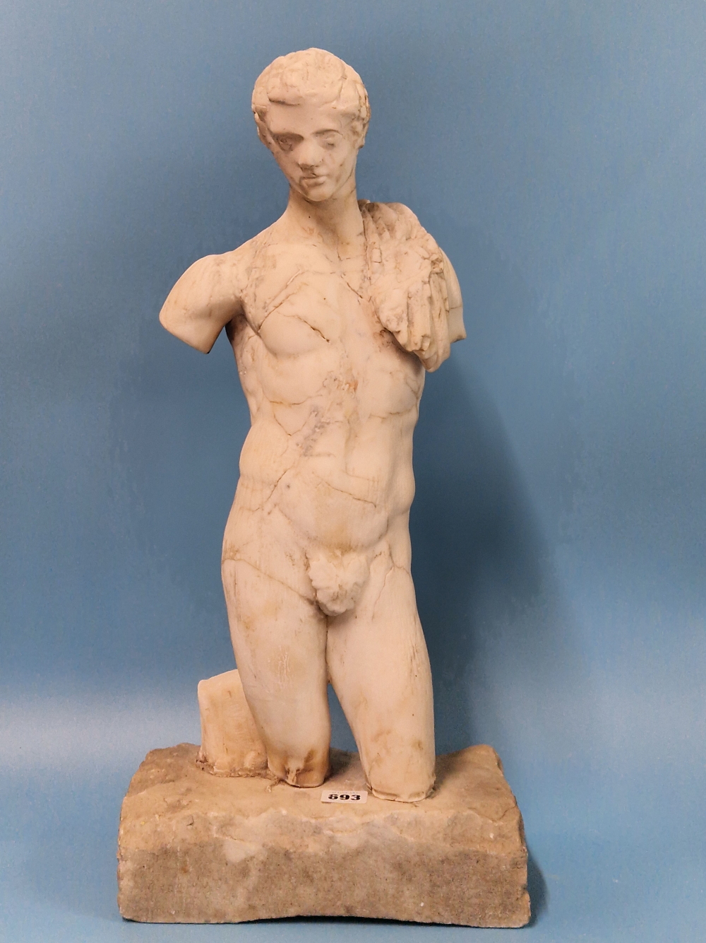 AN 18th C. WHITE MARBLE THREE QUARTER LENGTH SCULPTURE OF A CLASSICAL MAN STANDING WEARING A DRAPE - Image 2 of 5