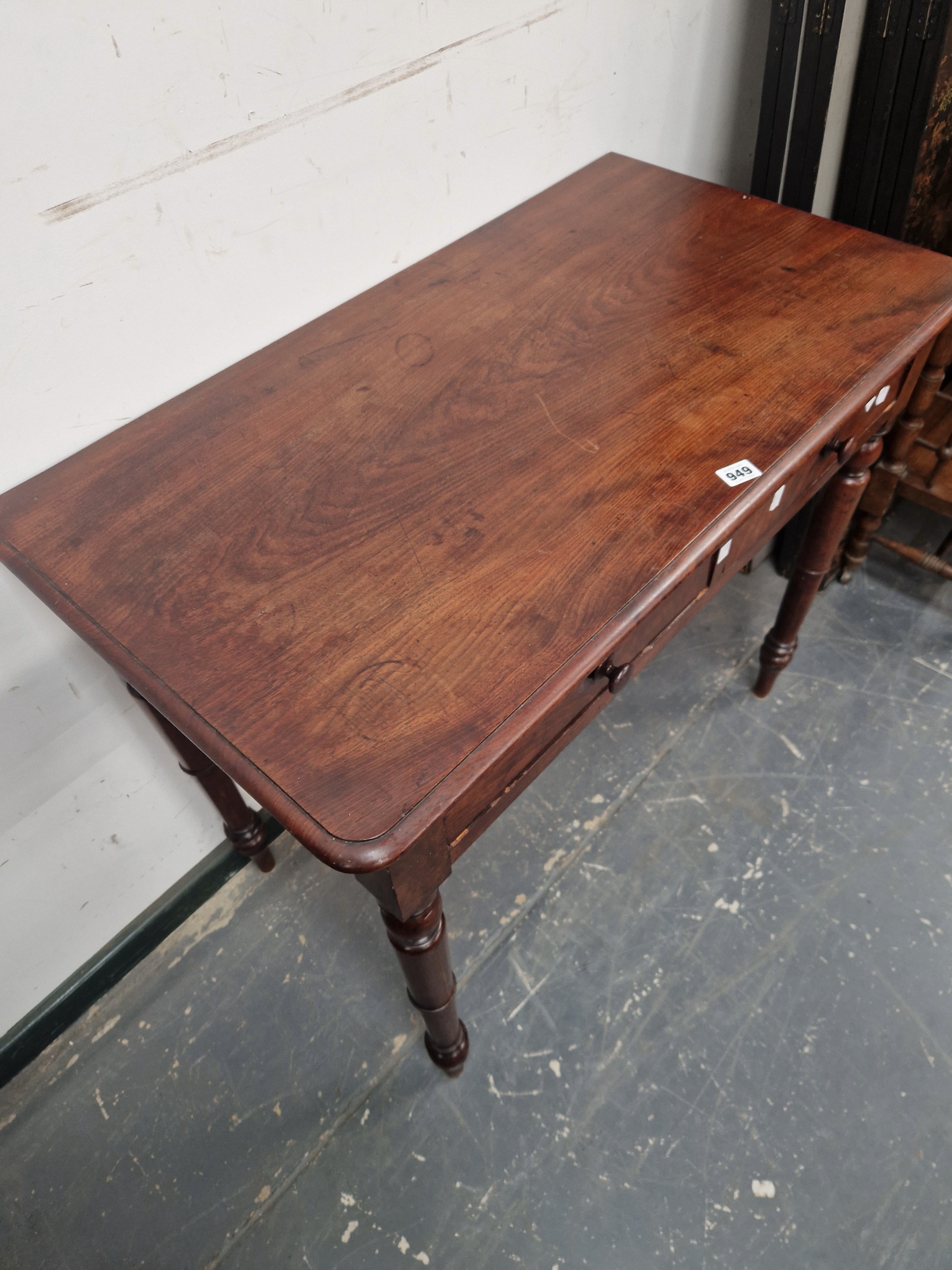 A 19th C. MAHOGANY TWO DRAWER TABLE WITH A RECTANGULAR TOP ON TURNED CYLINDRICAL LEGS WITH SPINDLE - Image 3 of 4