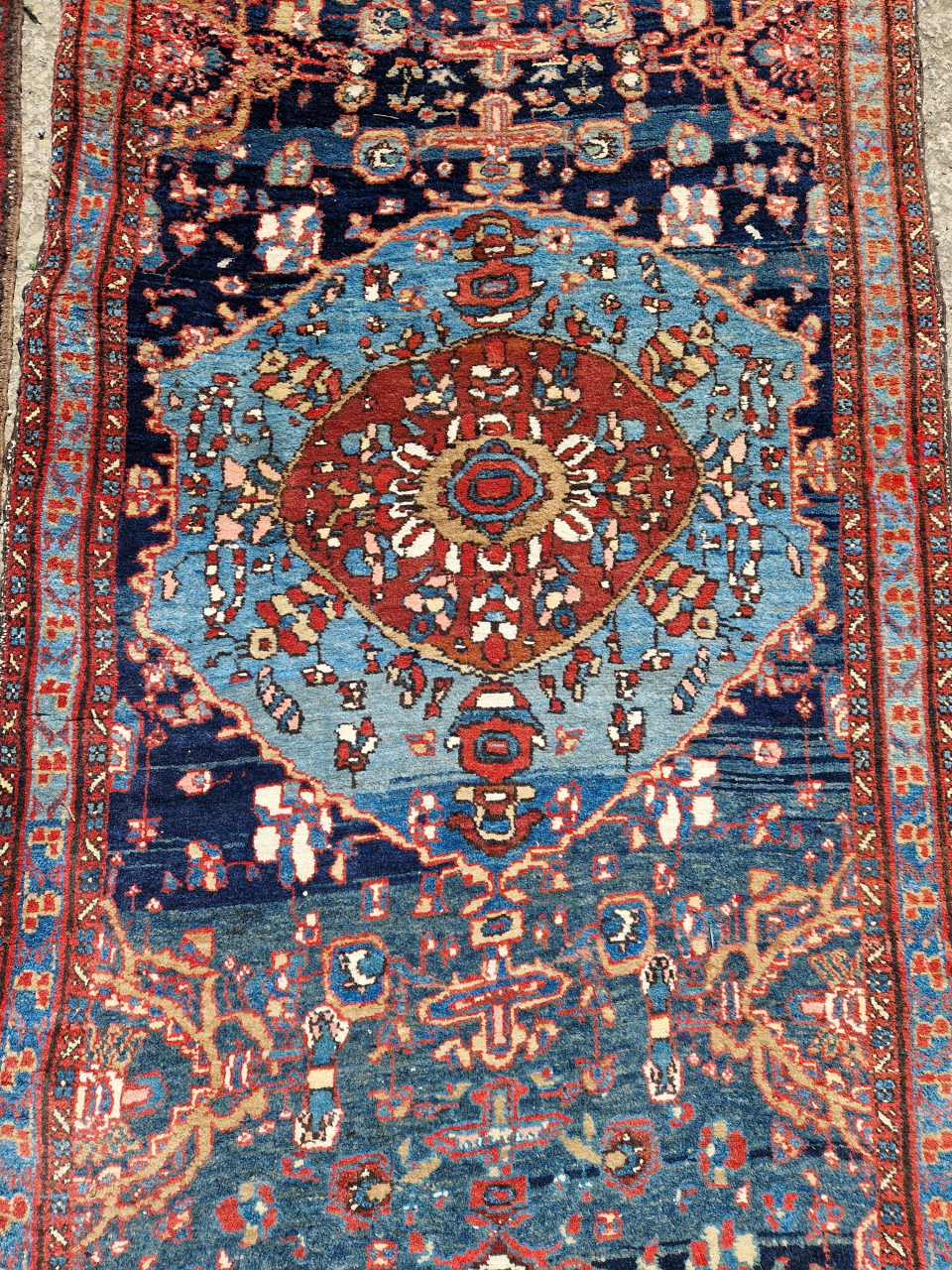 A NEAR PAIR OF PERSIAN TRIBAL COUNTRY HOUSE RUNNERS 530 x 94 cm AND 515 x 101 (2) - Image 5 of 13
