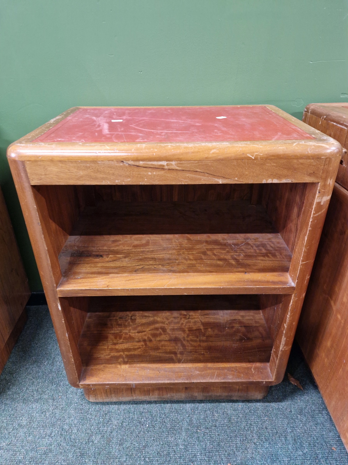 AN ART DECO STYLE MID CENTURY WALNUT TWIN PEDESTAL DESK - Image 3 of 3