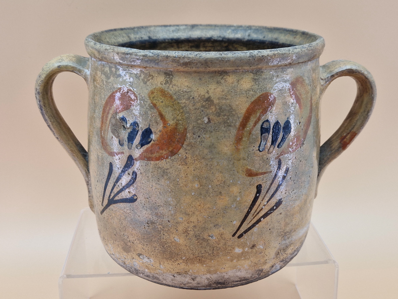 A TWO HANDLED BROWN POTTERY TWO HANDLED JAR PAINTED WITH STYLISED FLOWERS, POSSIBLY EARLY 20th C. - Image 3 of 6