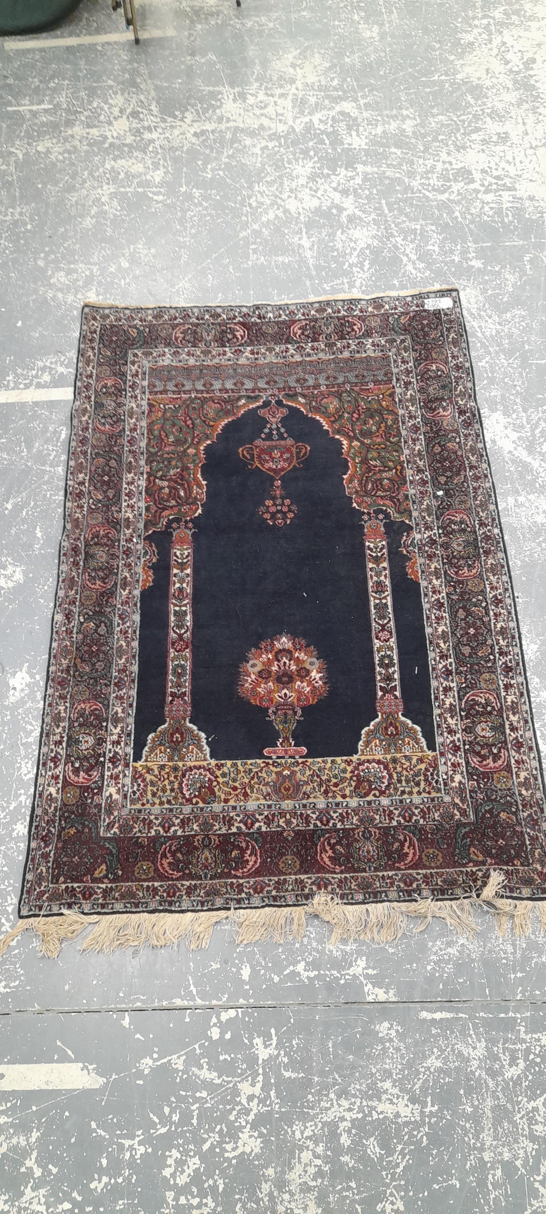 AN ANTIQUE ORIENTAL PRAYER RUG OF PERSIAN DESIGN 204 x 132 cm.