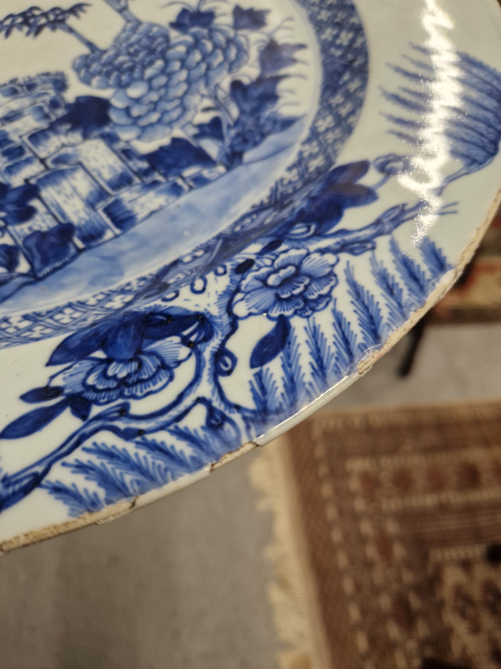 A LATE 18th C. CHINESE BLUE AND WHITE CHARGER PAINTED CENTRALLY WITH PEONY AND BAMBOO GROWING - Image 17 of 20