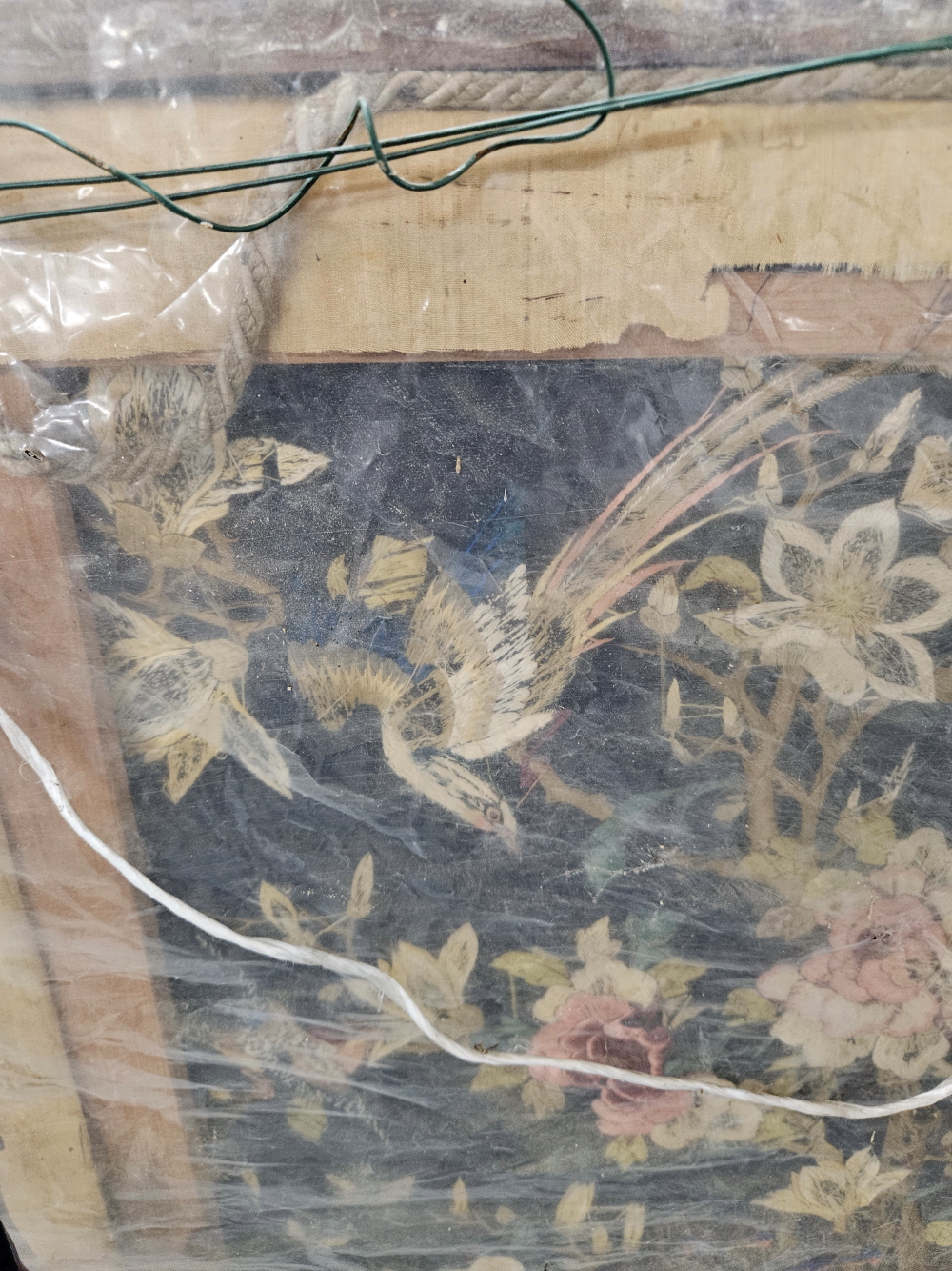 A FINE ORIENTAL SILK EMBROIDERED PANEL. - Image 9 of 12