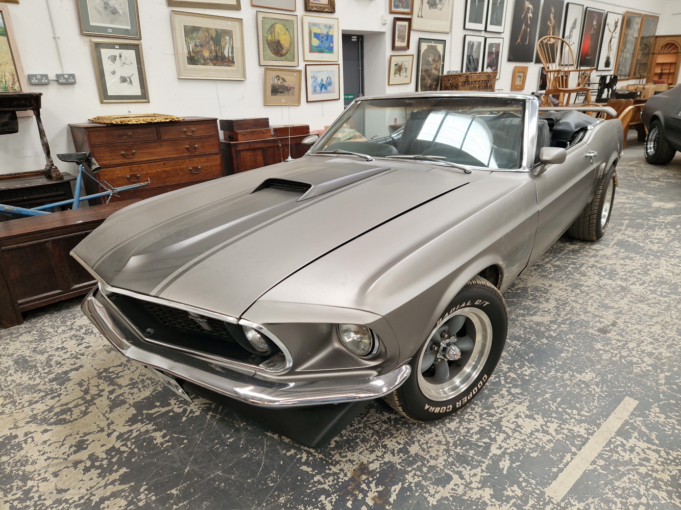 1969 FORD MUSTANG CONVERTABLE. 302 cu.in. V8 CONVERSION. WITH HOLLIE FOUR BARREL CARB. ELECTRIC - Image 11 of 19