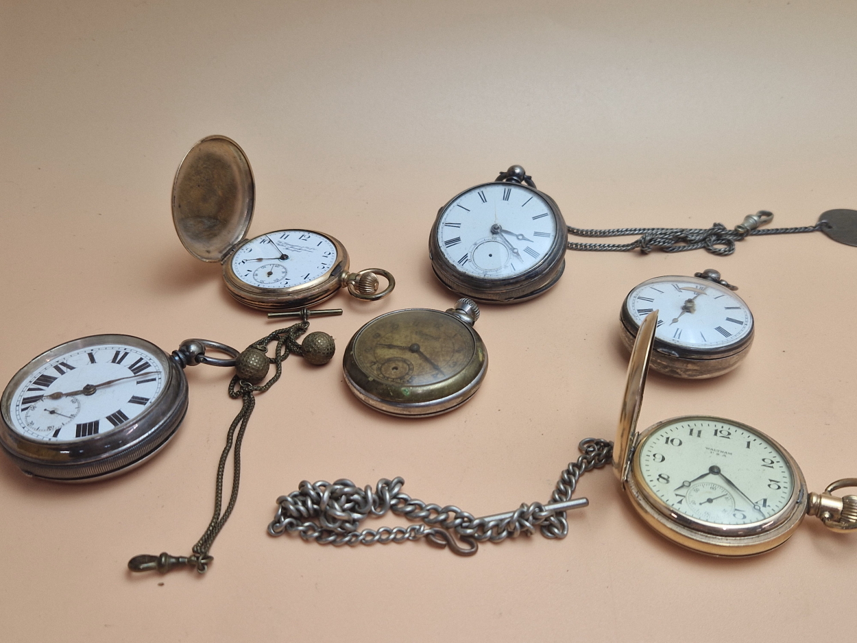 A GROUP OF SIX POCKET WATCHES TO INCLUDE A GOLD PLATED WALTHAM AND A W.LANCASTER & CO. LTD, A - Image 5 of 5