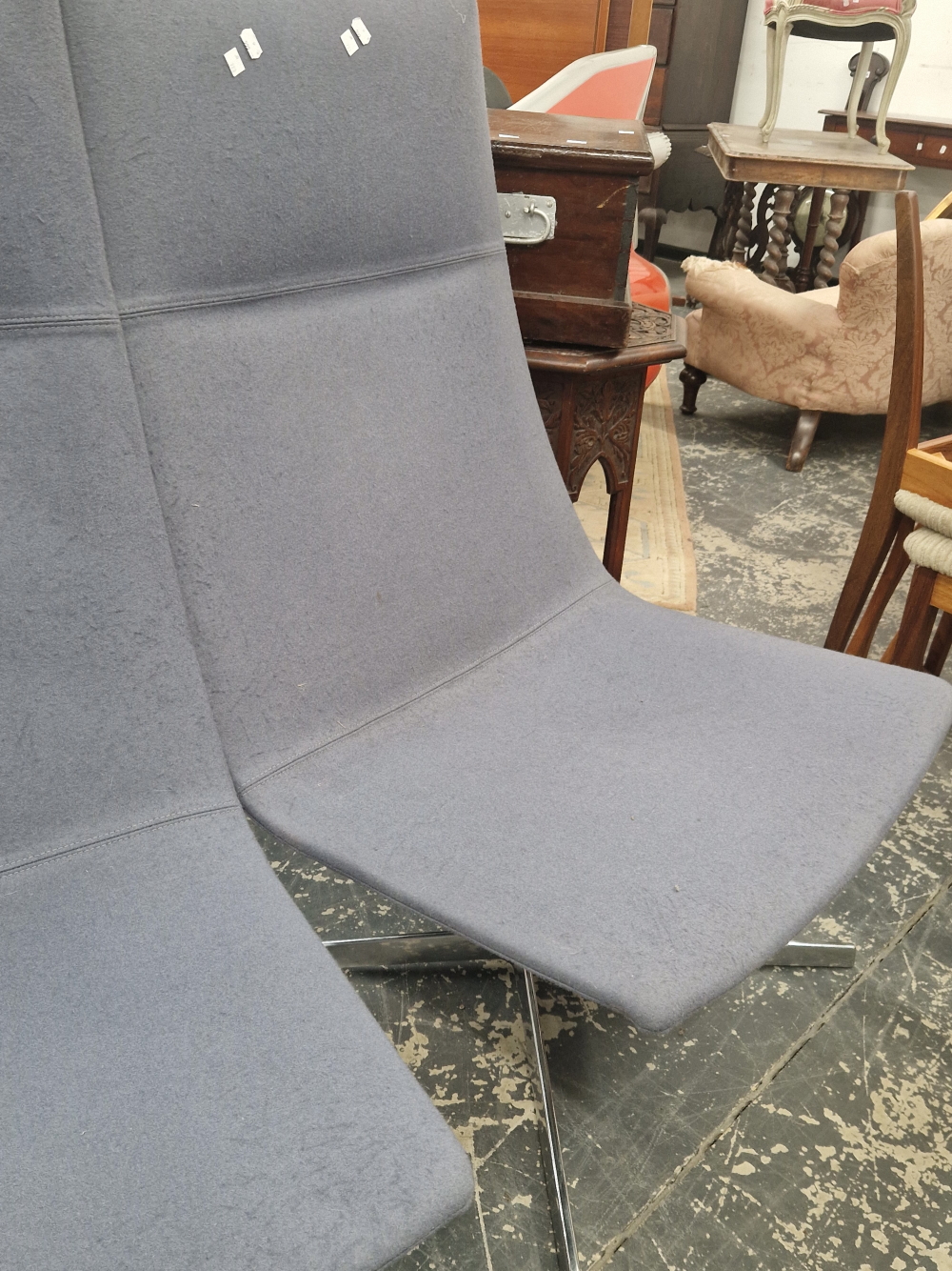 A PAIR OF JADE GREY UPHOLSTERED CHAIRS WITH THE RECTANGULAR BACKS RUNNING DOWN TO THE SEATS AND - Image 3 of 5