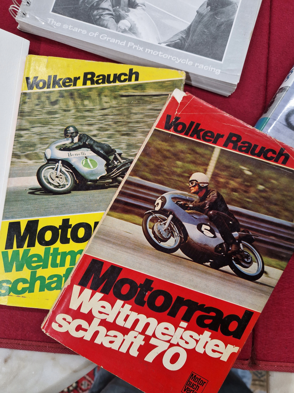 ROD GOULD. BOOKS TO INCLUDE FIFTEEN TIMES , SIGNED BY GIACOMA AGOSTINI. MIKE THE BIKE AGAIN, - Image 8 of 11