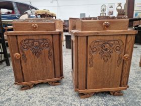A PAIR OF OAK AND MARBLE TOPPED ART DECO BEDSIDE CABINETS.