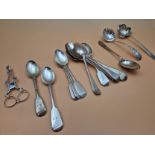 TWO CASED SETS OF SIX SILVER TEA SPOONS, ANOTHER SET LOOSE TOGETHER WITH OTHER SILVER SPOONS AND A