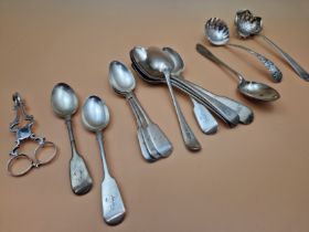 TWO CASED SETS OF SIX SILVER TEA SPOONS, ANOTHER SET LOOSE TOGETHER WITH OTHER SILVER SPOONS AND A