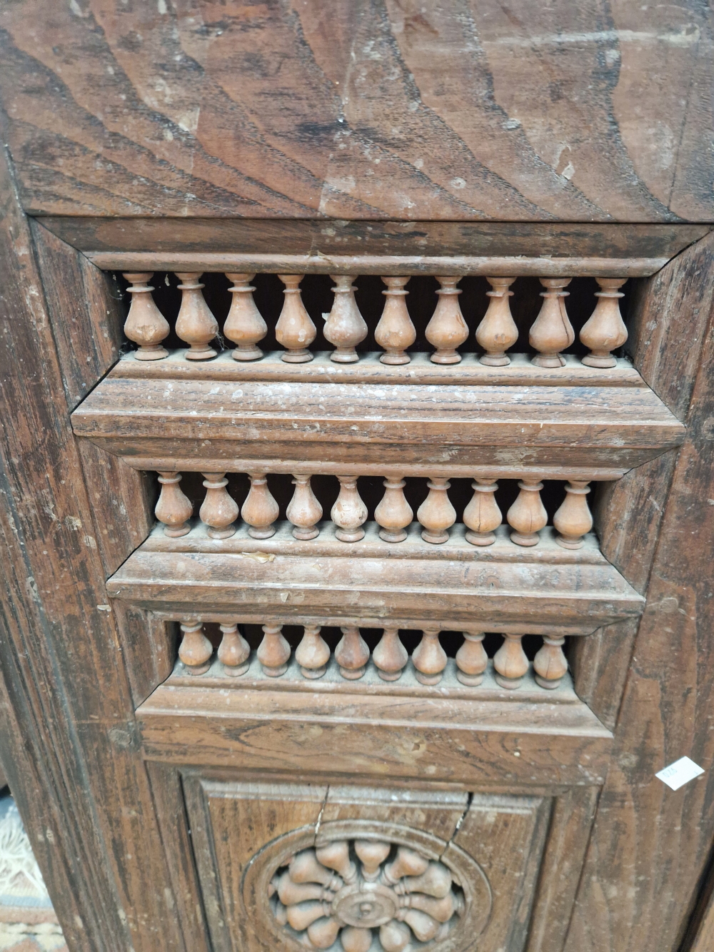 A PAIR OF OAK CUPBOARD DOORS, EACH PIERCED WITH THREE BANDS OF BALUSTRADES ABOVE BALUSTERS IN - Image 2 of 3