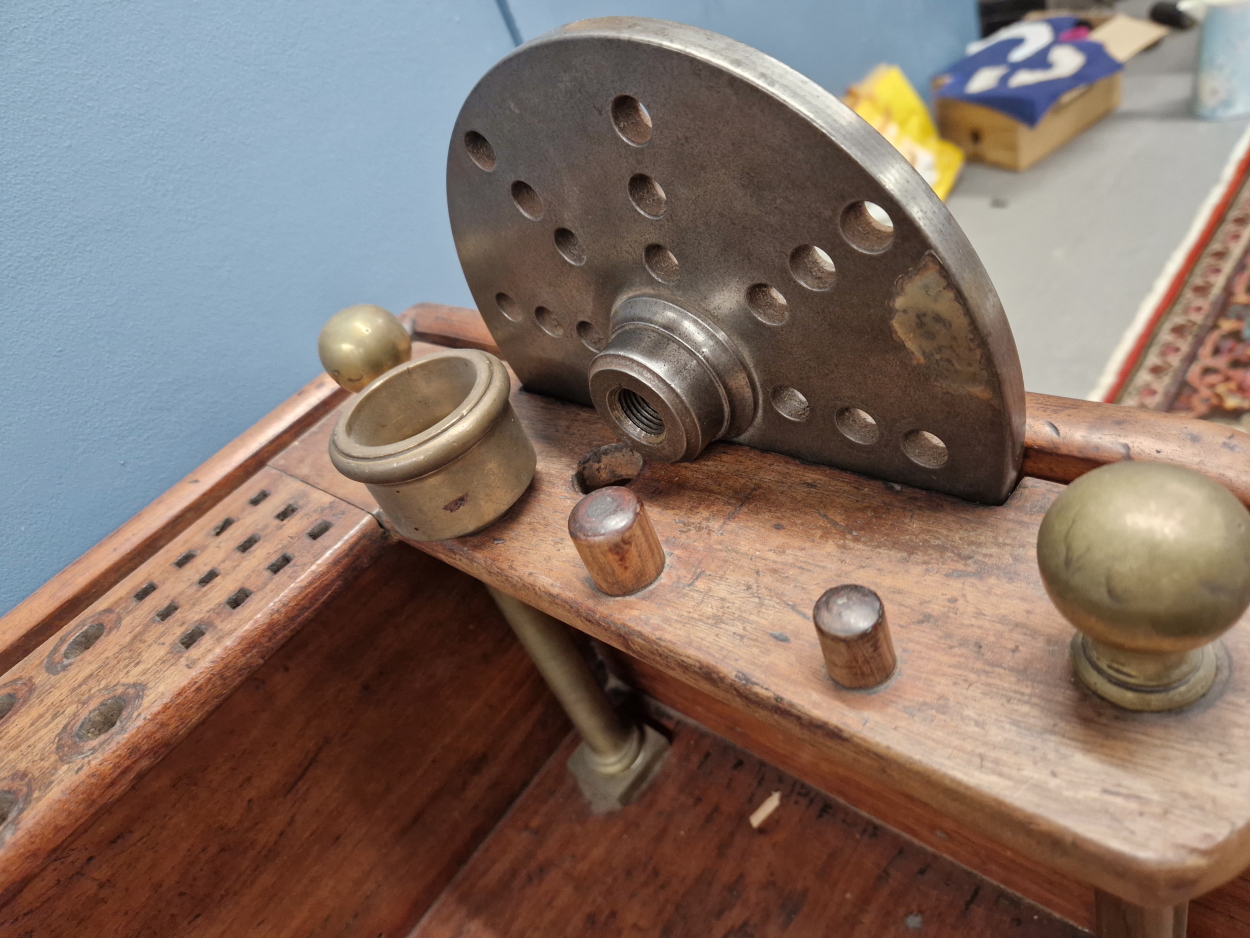 A RARE MID 19TH CENTURY BRASS AND IRON ORNAMENTAL TURNING LATHE SIGNED C. RICH, 44 DENMARK STREET - Image 17 of 77