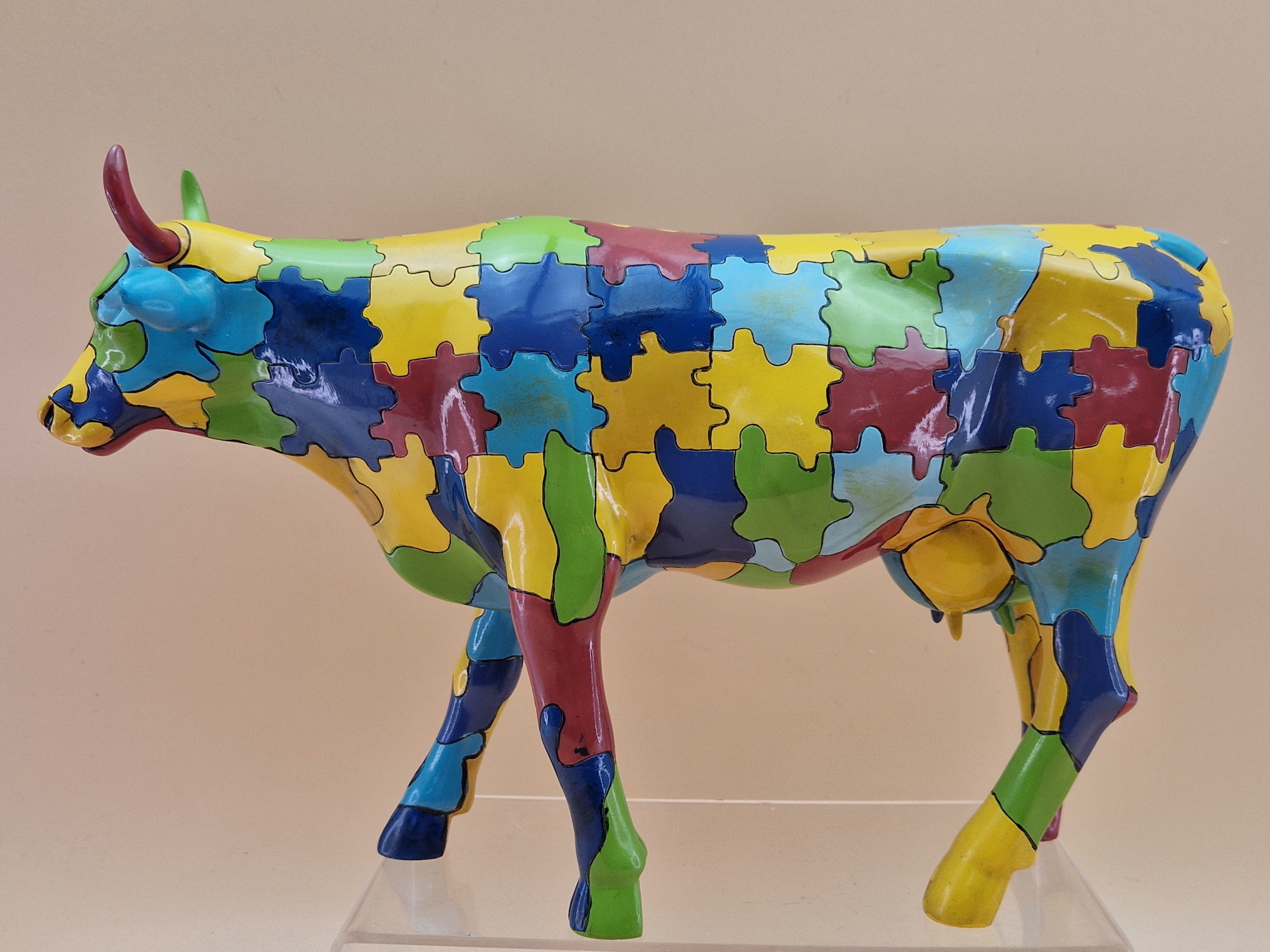 A RESIN PUZZLE COW, MADE IN 2002 BY COW PARADE HOLDINGS CORPOARTION. W 31cms - Image 3 of 3