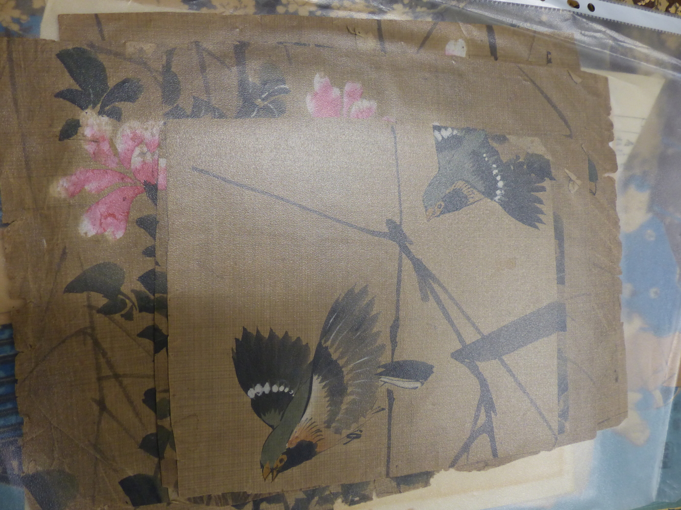 A FOLDER OF VARIOUS JAPANESE AND ORIENTAL WOODBLOCK AND OTHER PRINTS, ALL UNFRAMED, SIZES VARY. ( - Image 5 of 17