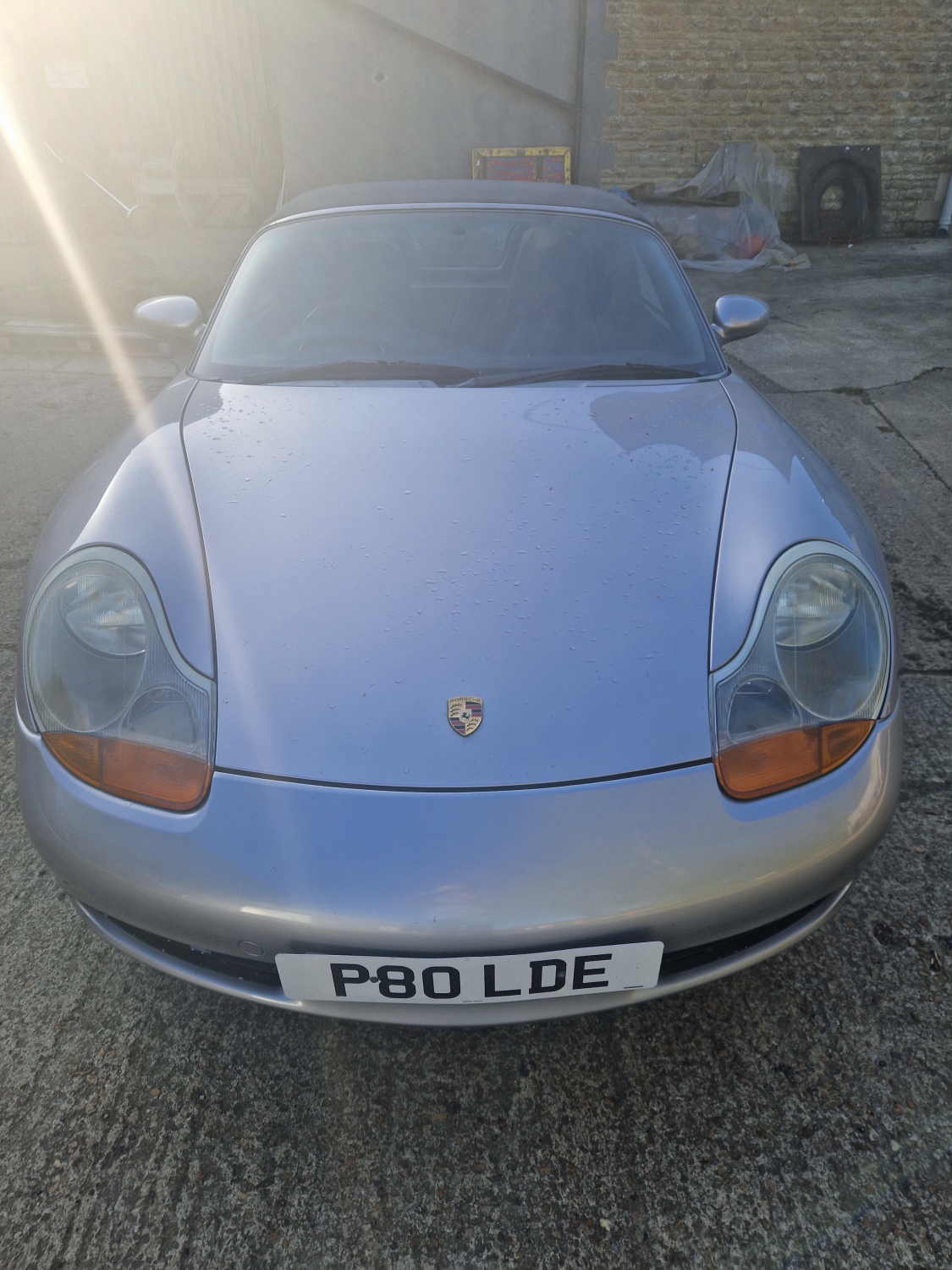 PORSCHE BOXTER CONVERTIBLE 2002. 129,000 MILES. NEW MOT. MUCH SERVICE HISTORY, OWNERS MANUAL. GOOD - Image 3 of 7