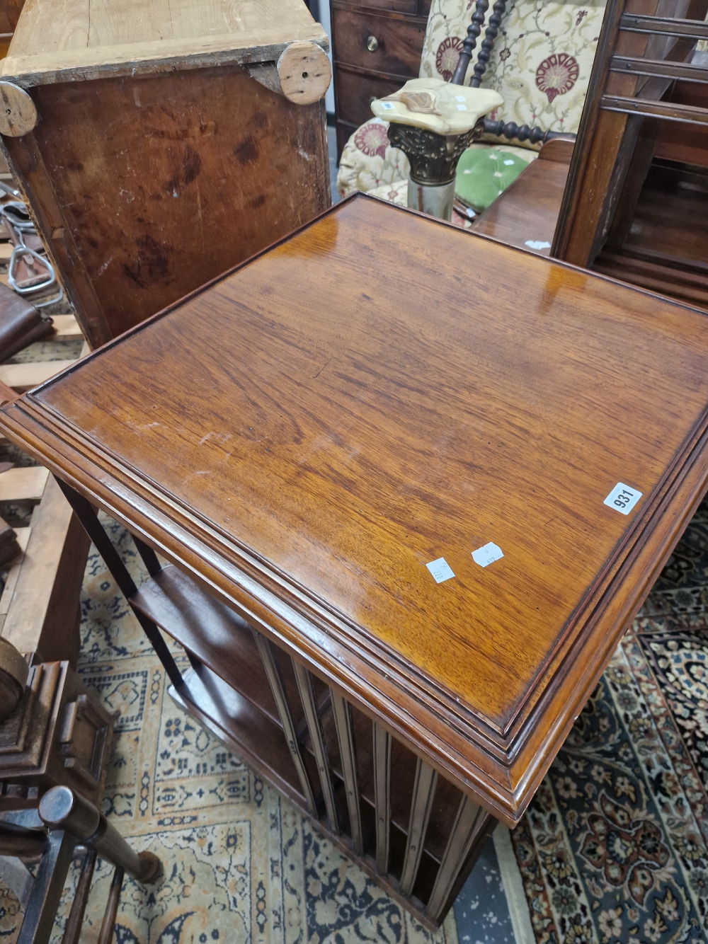 AN EARLY 20th C. MAHOGANY ROTARY BOOKCASE - Image 3 of 4