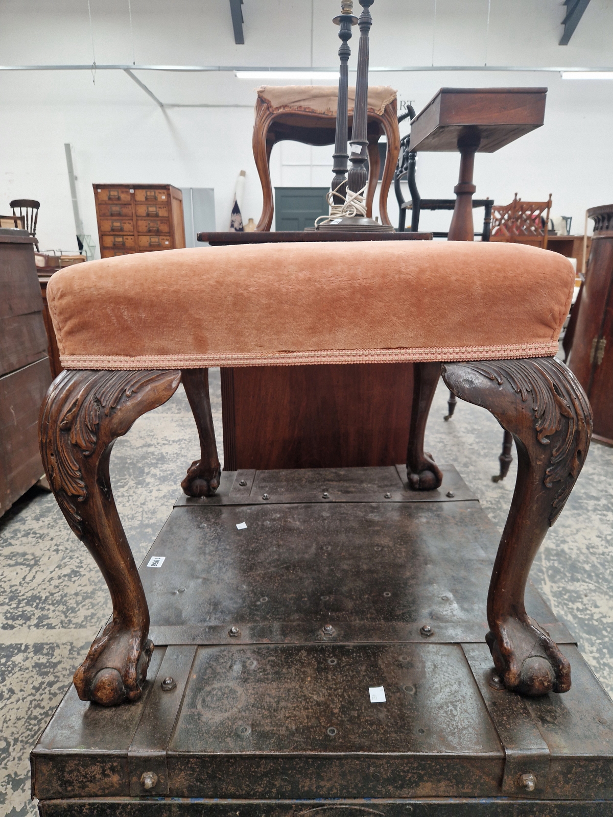 A MAHOGANY STOOL, THE PINK VELVET SEAT ON CABRIOLE LEGS WITH BALL AND CLAW FEET - Image 4 of 6