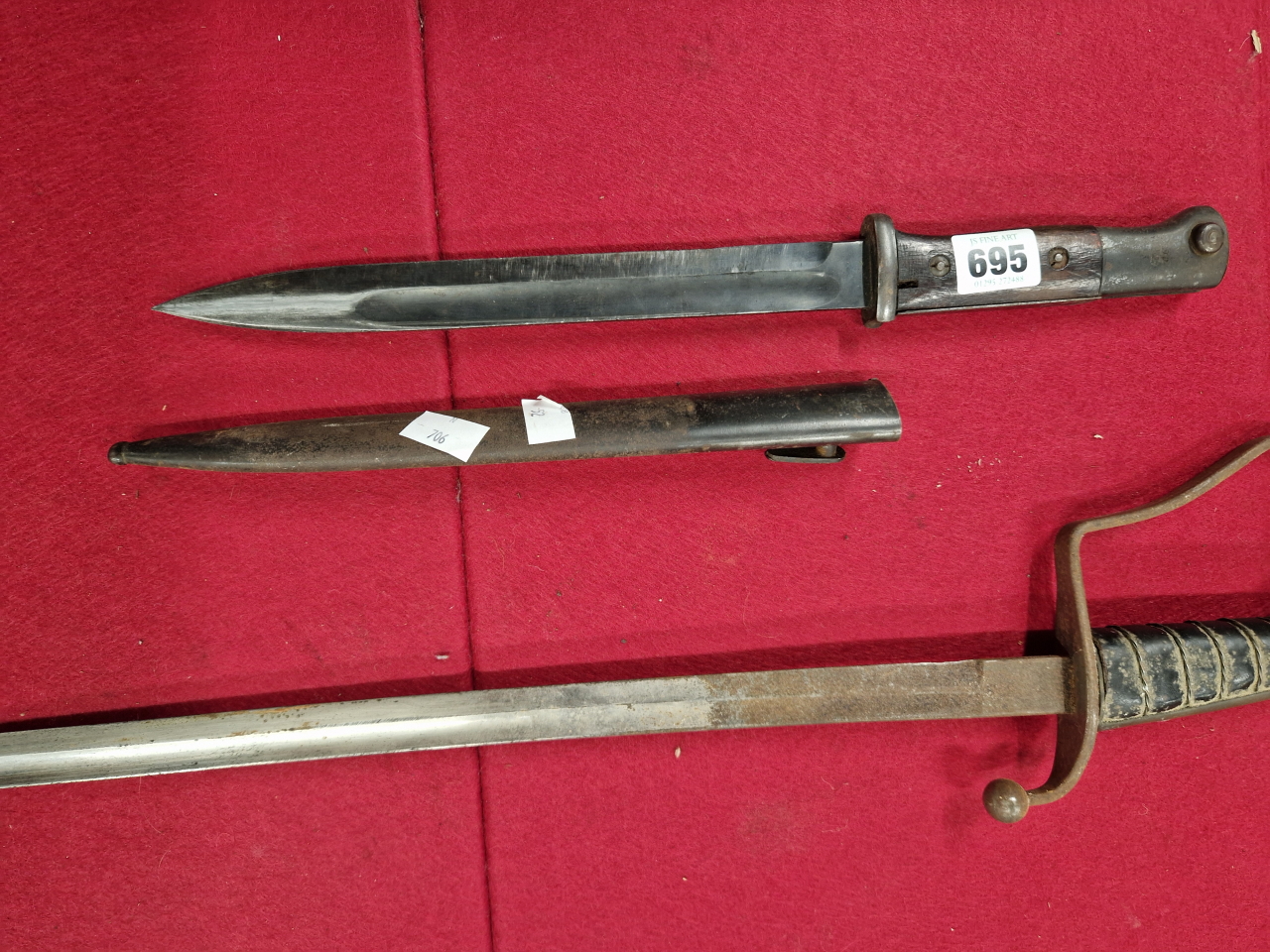 A WW I MAUSER BAYONET TOGETHER WITH GERMAN? DRESS SWORD AND AN ASSOCIATED SCABBARD. - Image 2 of 4