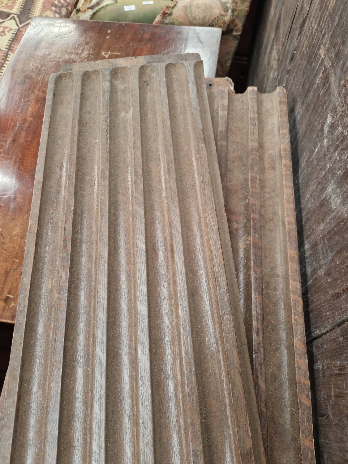 A PAIR OF OAK FLUTED PANELS OR PILASTERS. W 256cms. - Image 5 of 5