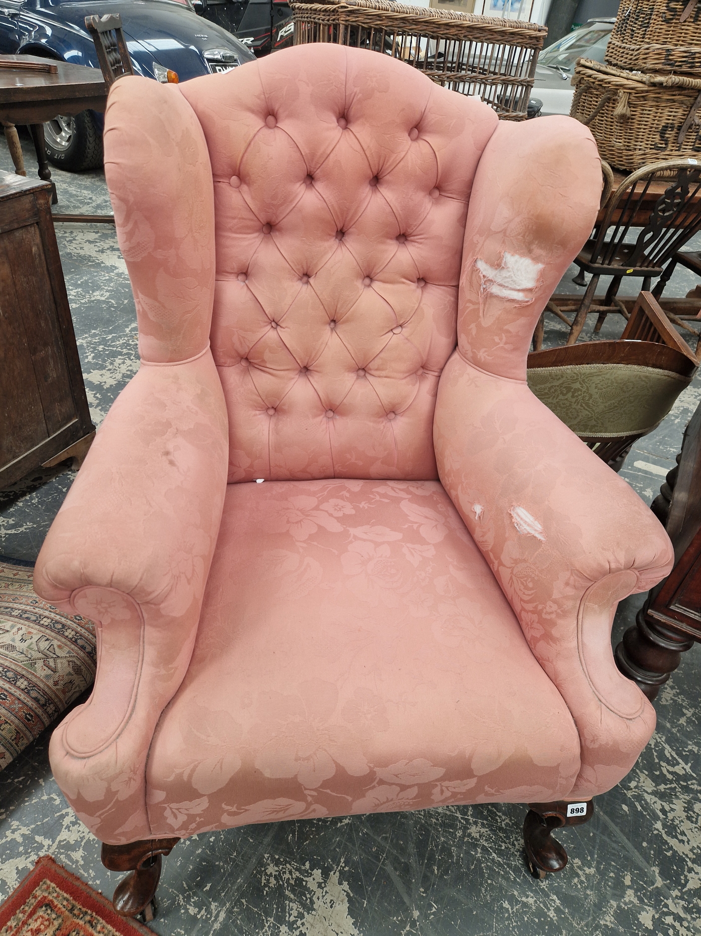 A MAHOGANY WING BACK ARMCHAIR BUTTON UPHOLSTERED IN PINK - Image 2 of 6