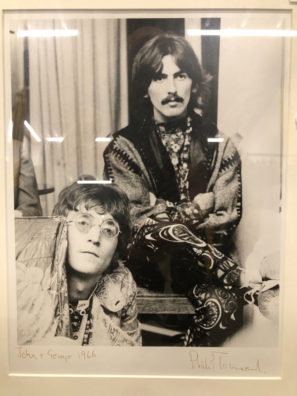 PHILIP TOWNSEND SIGNED PHOTOGRAPHIC PRINT OF JOHN LENNON & GEORGE HARRISON 1966, 26 x 34 CM,