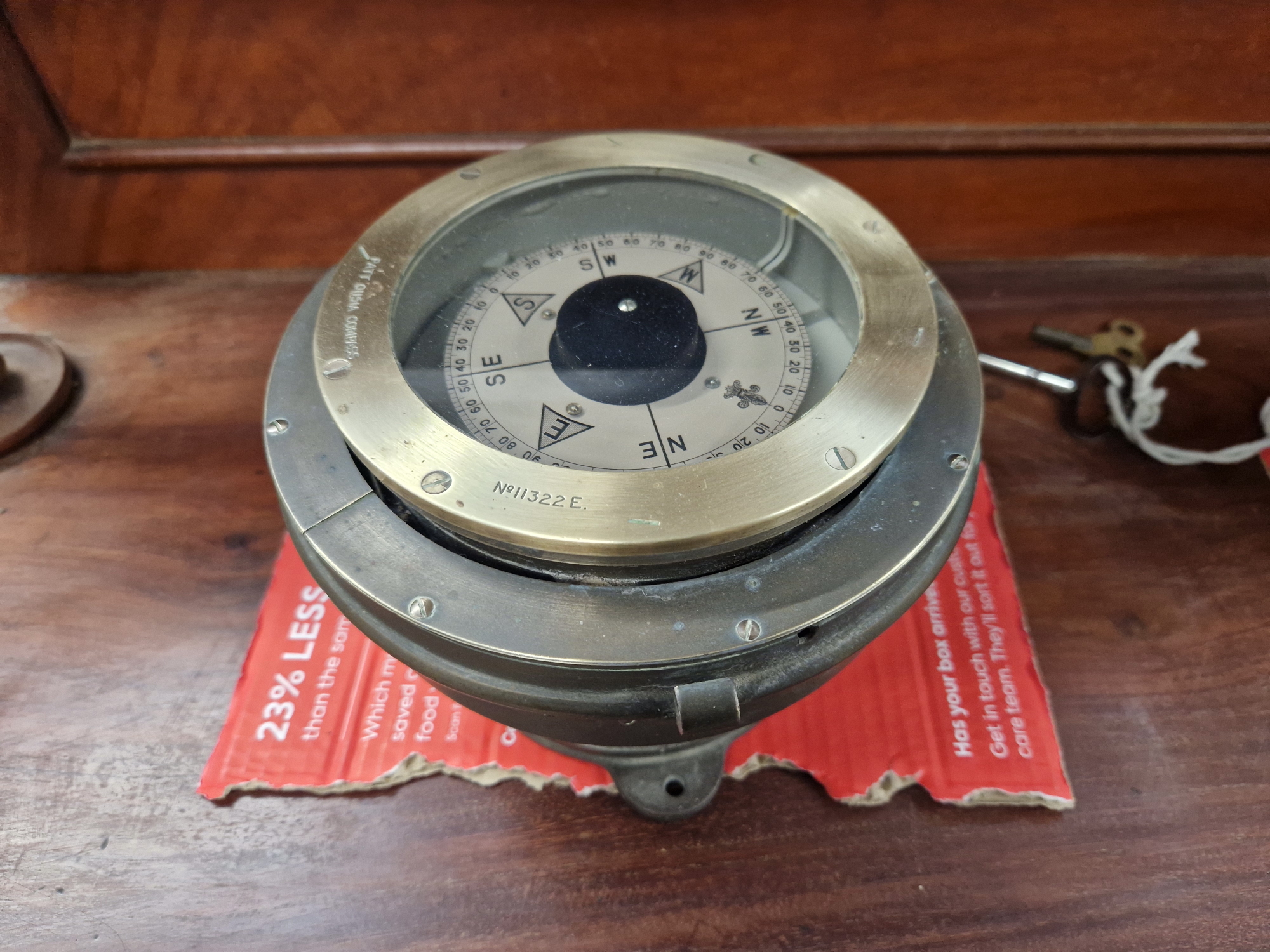 A SMITHS ATLAS SHIPS BRASS CASED WALL CLOCK TOGETHER WITH A SHIPS COMPASS - Image 2 of 4