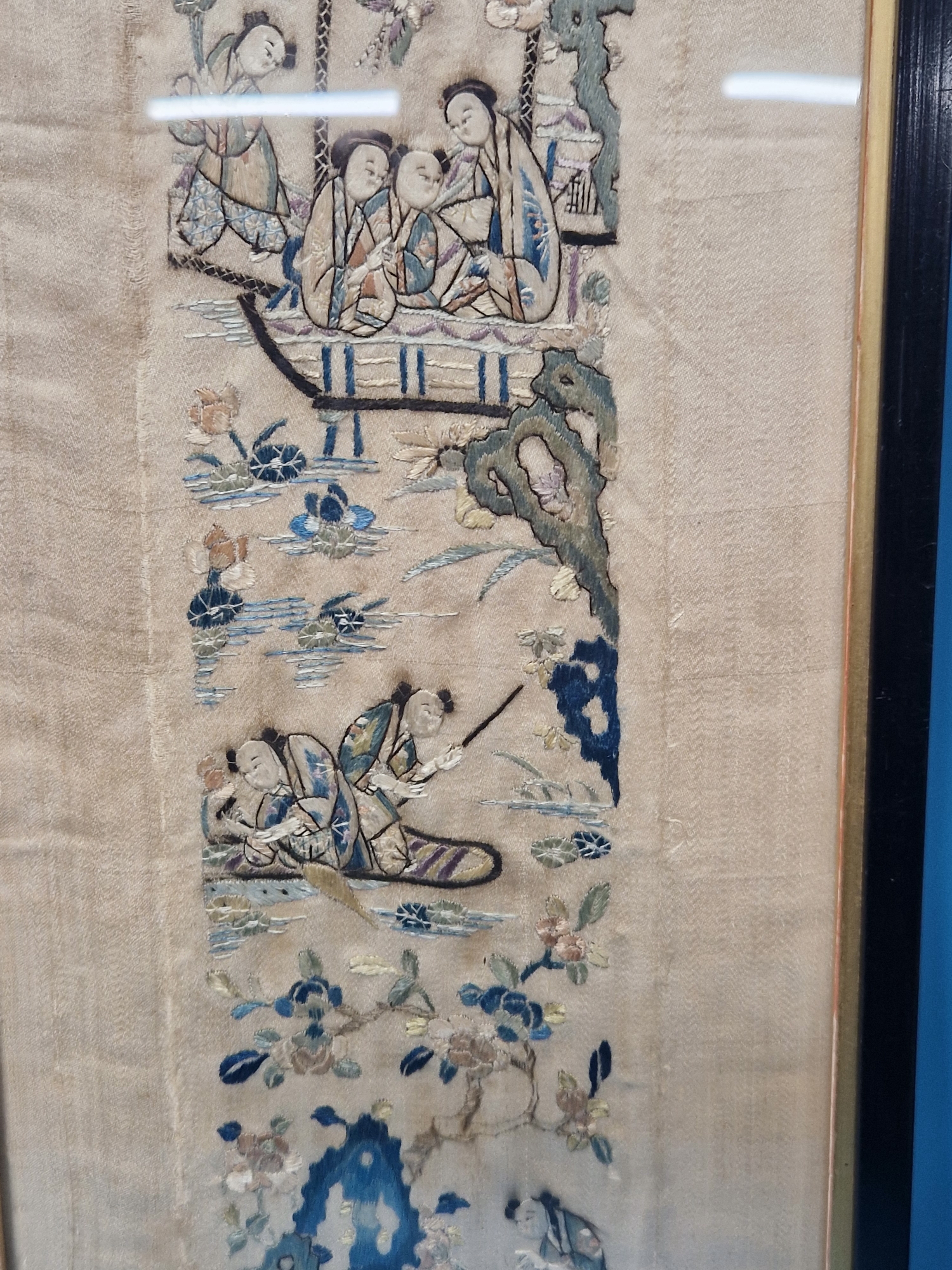 A PAIR OF FRAMED CHINESE SILK SLEEVE PANELS SEWN WITH FIGURES GOING ABOUT VILLAGE PURSUITS ON - Image 6 of 8