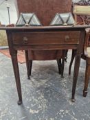 AN EARLY 19th C. OAK SINGLE DRAWER SIDE TABLE ON CYLINDRICAL LEGS TAPERING TO PAD FEET