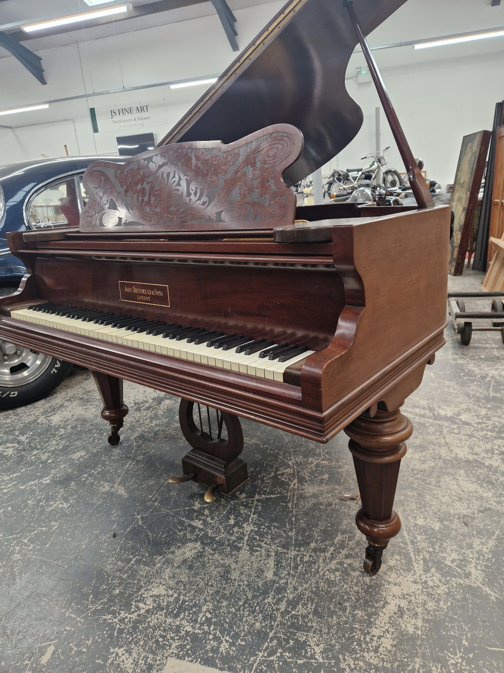 A MAHOGANY CASED GRAND PIANO BY JOHN BRINSMEAD & SONS - Image 2 of 10