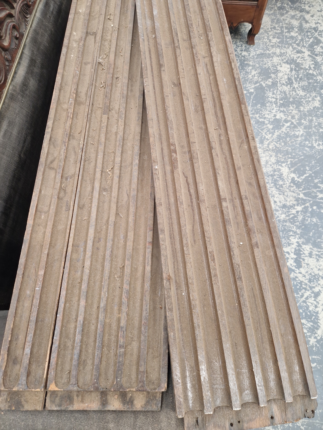 A PAIR OF OAK FLUTED PANELS OR PILASTERS. W 256cms. - Image 2 of 5