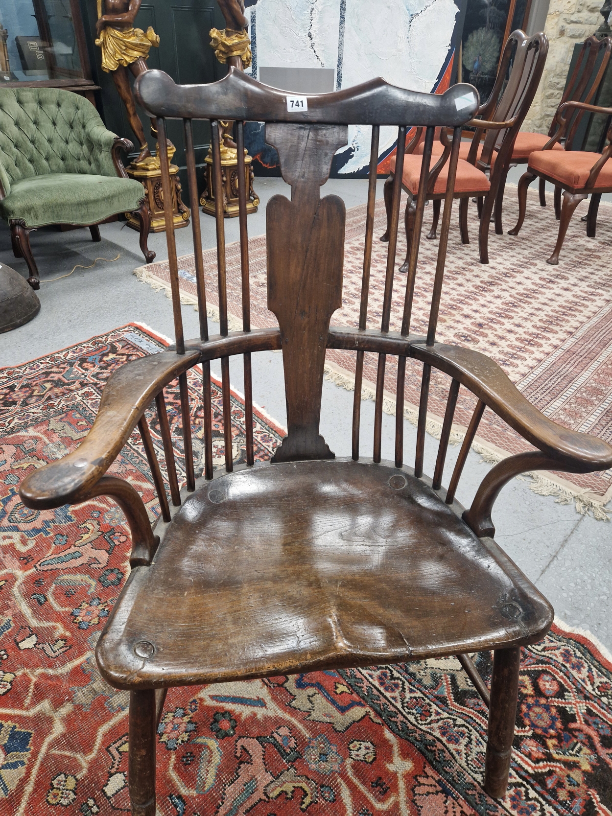 AN 18TH / 19TH CENTURY COUNTRY MADE WINDSOR TYPE CHAIR WITH SHAPED CREST RAIL AND BALUSTER BACK - Image 2 of 10
