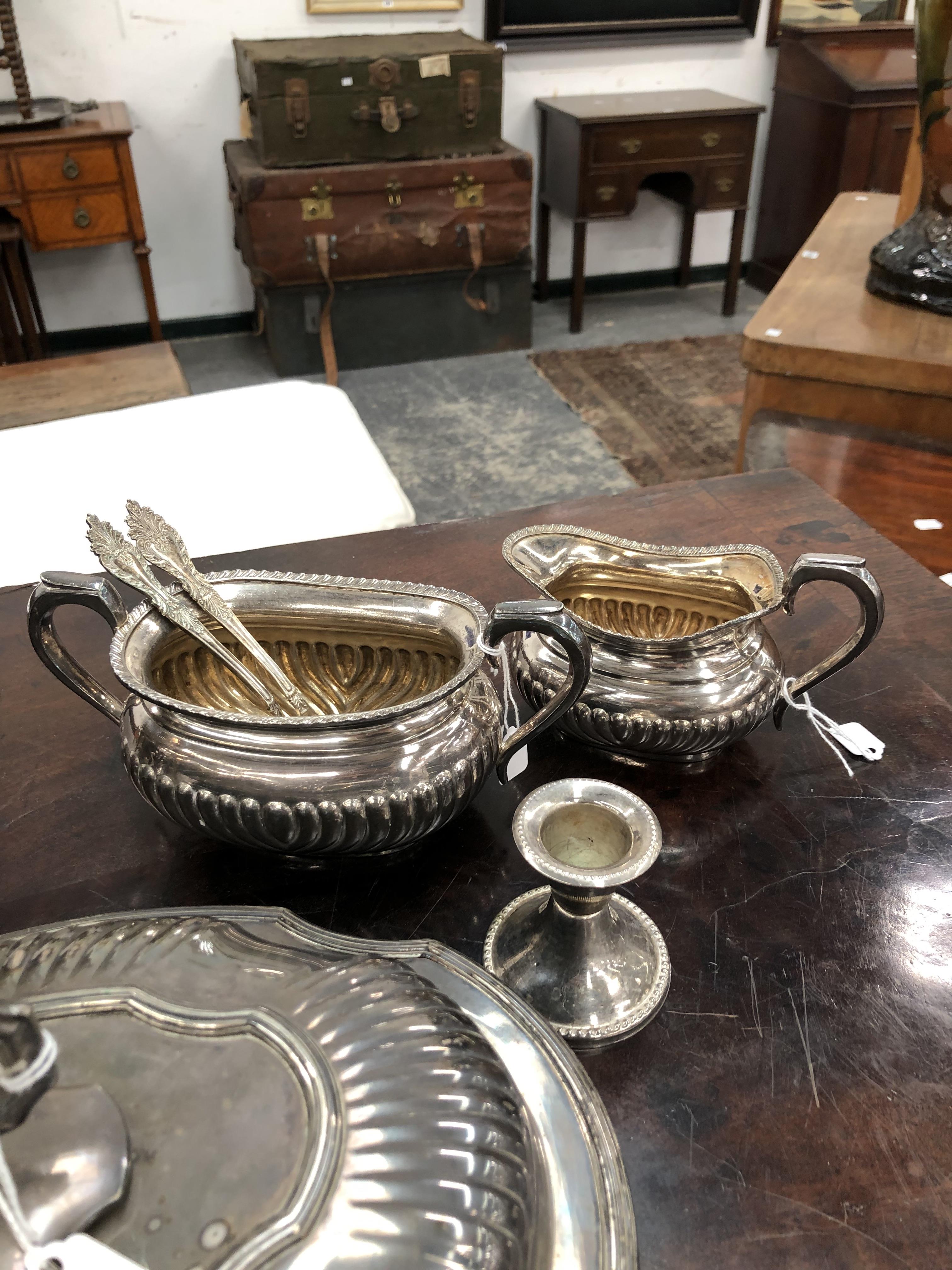 A COLLECTION OF ELKINGTON AND CO AND OTHER SILVER PLATED WARES TO INCLUDE A KETTLE AND BURNER STAND, - Image 3 of 6