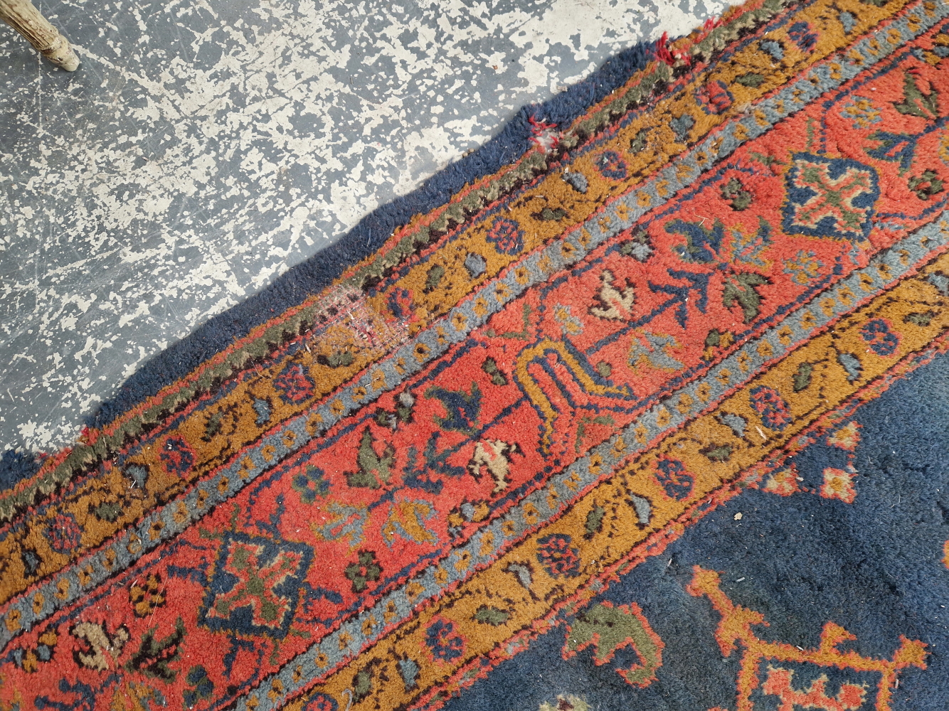 AN ANTIQUE TURKISH OUSHAK CARPET. 390 x 320 cm (LOSSES) - Image 15 of 15