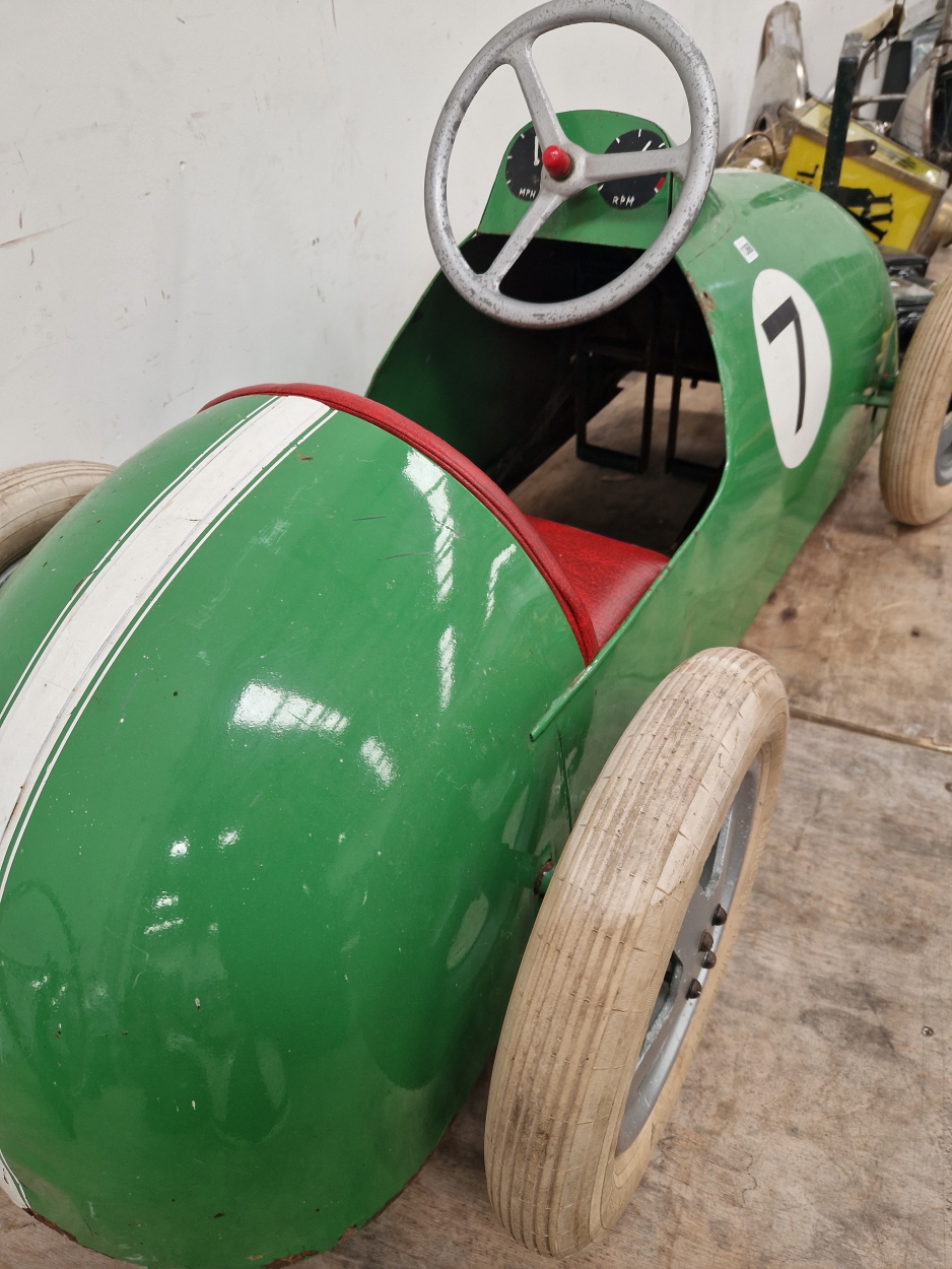 A VINTAGE CHILDS PEDAL OPERATED RACE CAR IN LOTUS LIVERY - Image 3 of 5
