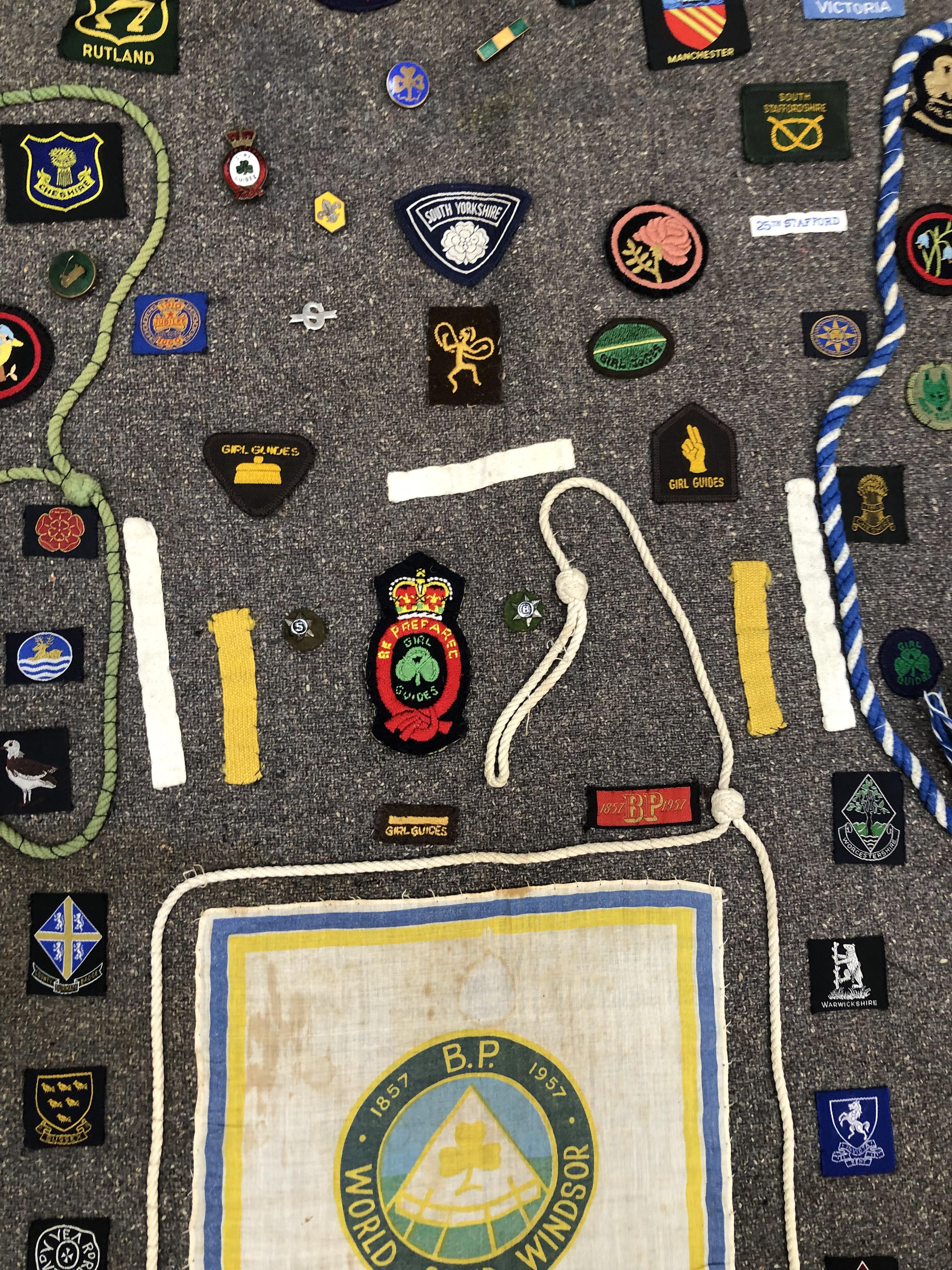 A GIRL GUIDE BLANKET WITH VINTAGE BADGES AND MEMORABILIA - Image 3 of 6