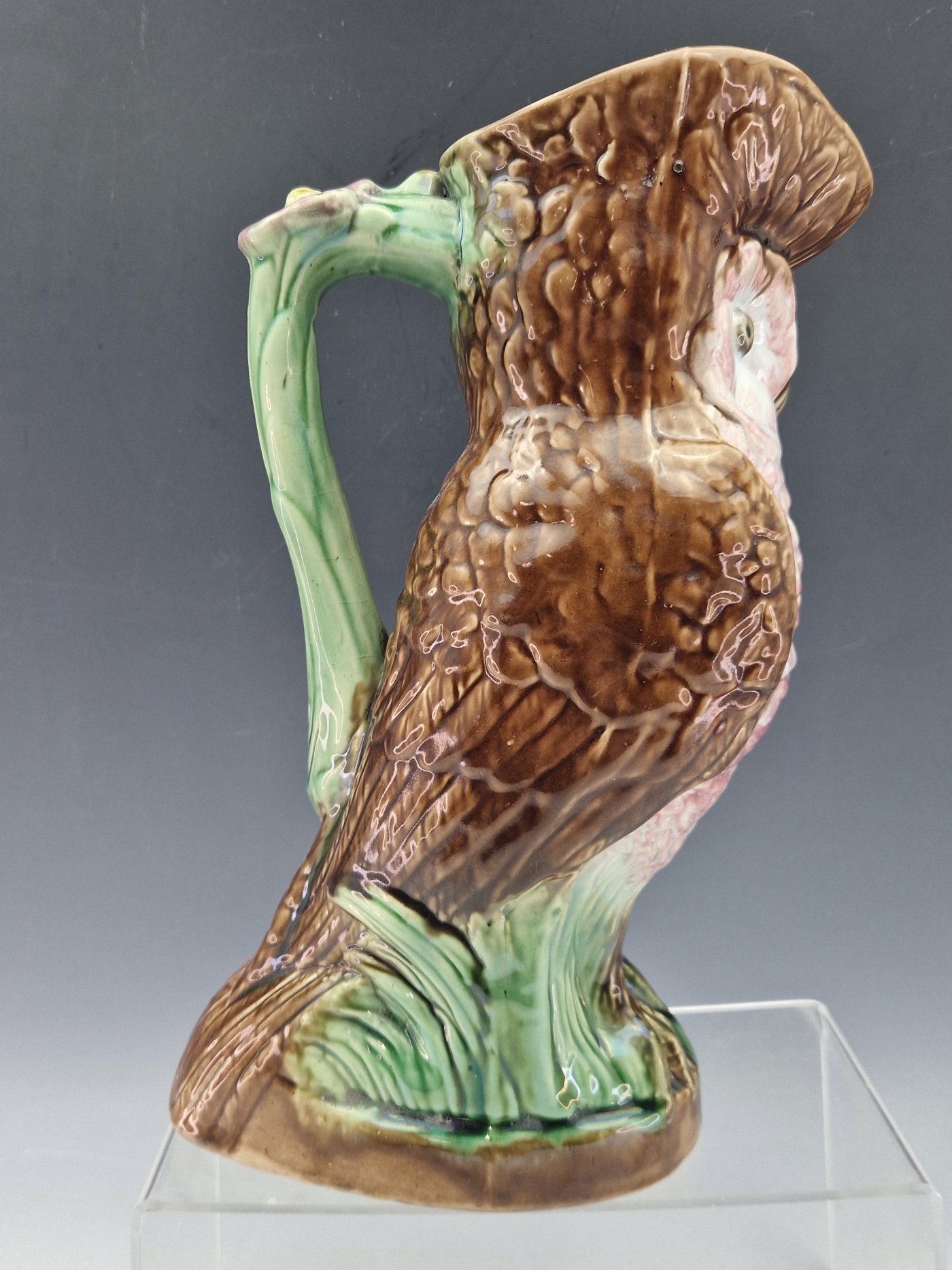 ATTRIBUTED TO GEORGE MORLEY & CO, A MAJOLICA OWL FORM JUG WITH A PINK FLOWER THUMBPIECE TO THE - Image 3 of 5