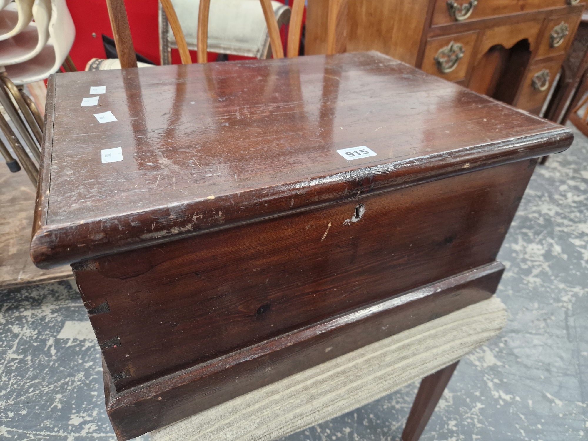 A STAINED PINE BOX WITH SILVERED IRON HANDLES AND CONTAINING LATE VICTORIAN PHOTOGRAPH ALBUMS AND - Image 5 of 5