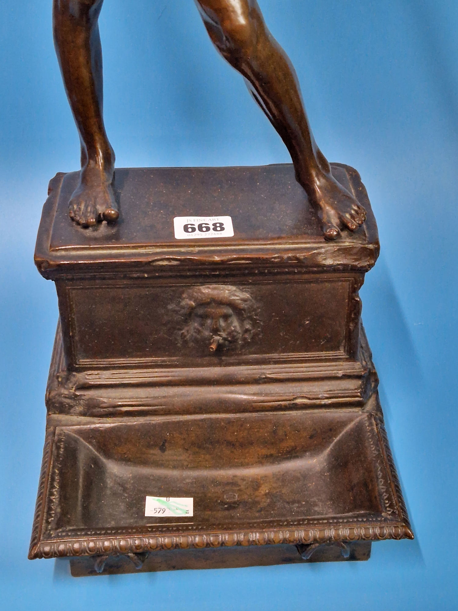A NEOPOLITAN BRONZE FIGURE OF A BOY OFFERING WATER FROM A JAR WHILE STANDING ON THE RECTANGULAR HEAD - Image 3 of 9