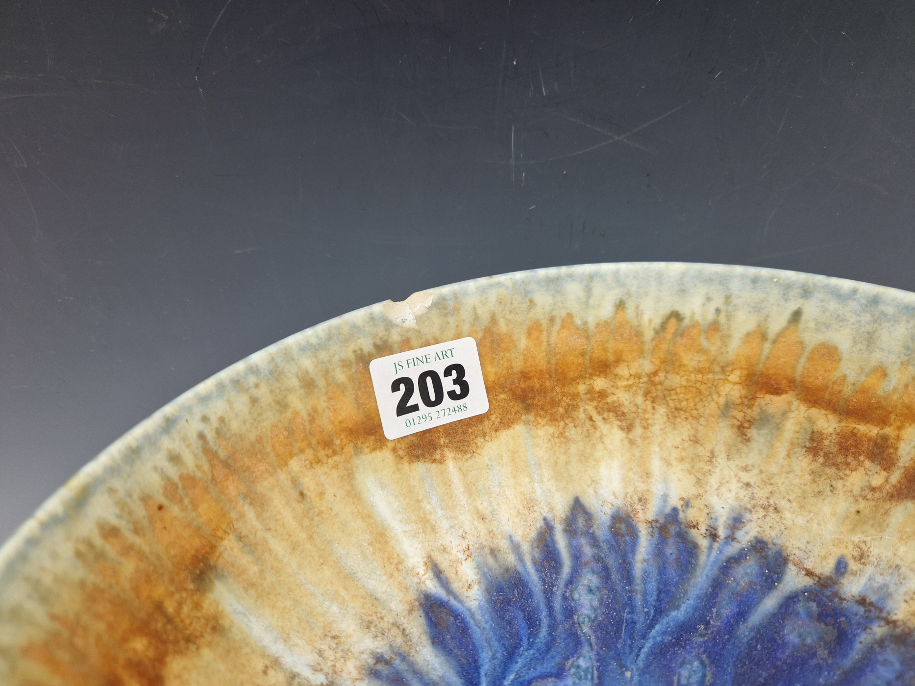 A 1932 RUSKIN HIGH FIRED BOWL,M THE STREAKY COLOURS OF THE INTERIOR TONING FROM GREY THROUGH BROWN - Image 4 of 6
