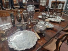 A COLLECTION OF ELECTROPLATE TO INCLUDE, VEGETABLE TUREENS, A COCKTAIL SHAKER, A KETTLE ON STAND